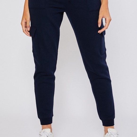 NWT Black  High Rise Cargo Jogger Sweatpants Pants - Picture 4 of 8